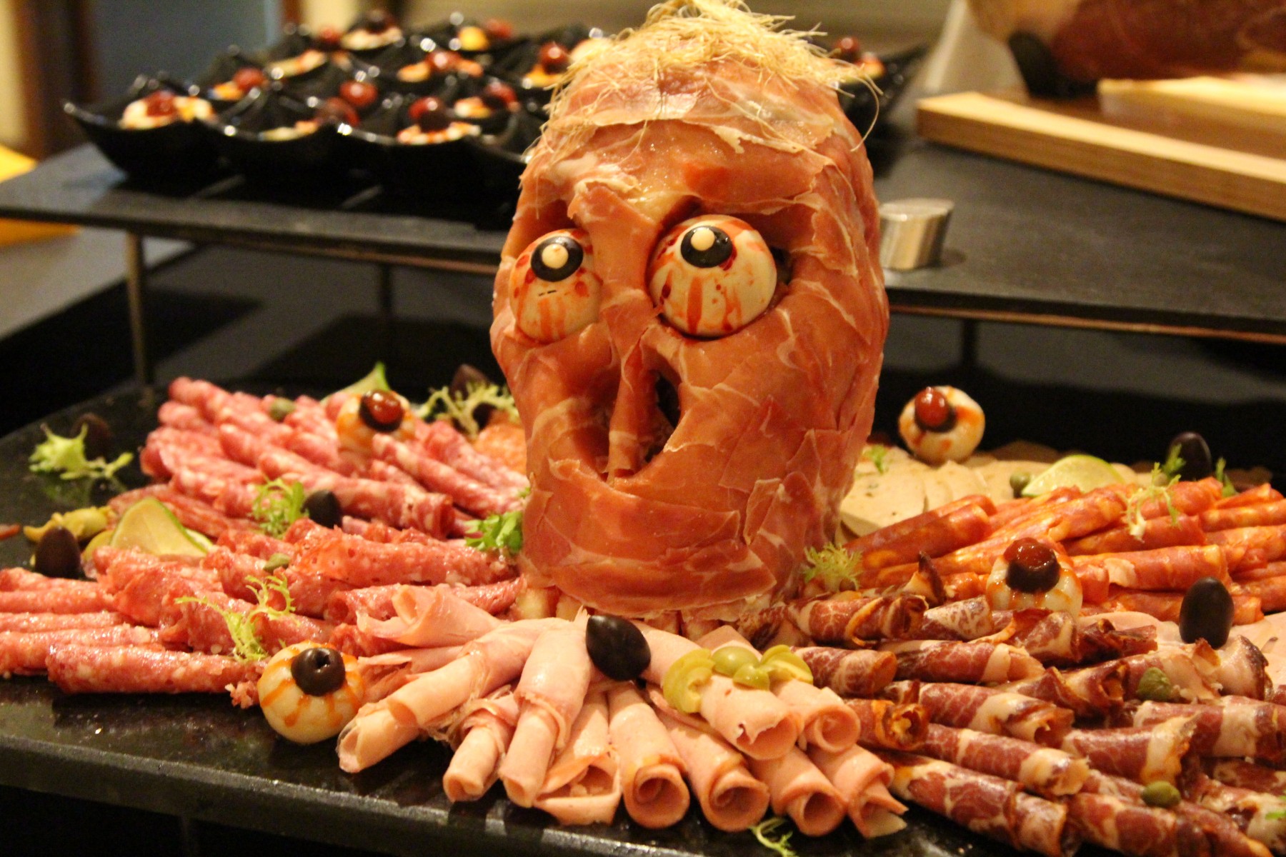 autumn-at-grand-hyatt-tokyo-features-halloween-buffet-oden-inspired